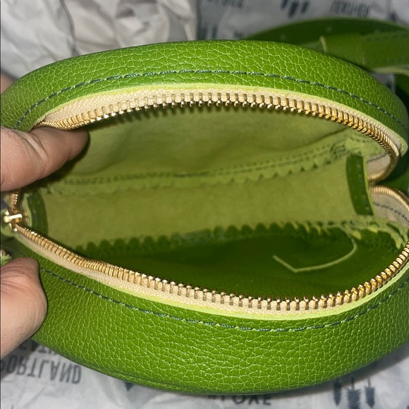 Portland Leather MANTIS Small Circle Crossbody - Picture 9 of 11